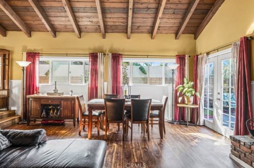 2105 65th St, Long Beach CA  90805-2615 exterior