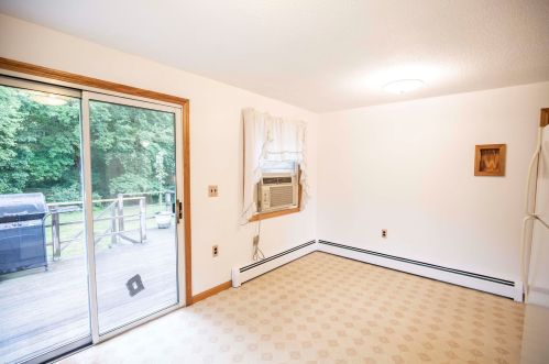 9 Mulberry Rd, Salem NH  03079-3801 exterior