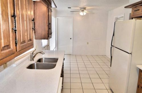 431 Tiffany Trl, Richardson TX  75081-5544 exterior