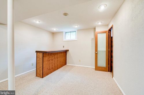 626 Worchester St, Herndon VA  20170-3139 exterior