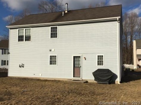 7 Woodcock Ln, New Hartford, CT 06057-2734