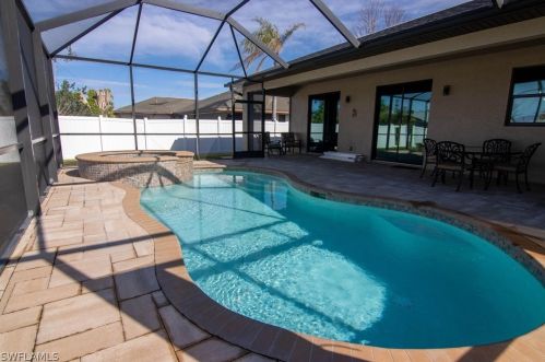 3754 6th Ave, Cape Coral FL  33904-5203 exterior