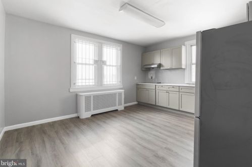 125 Chew Ave, Philadelphia PA 19120-0025 exterior