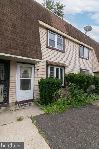 4228 Johnson Ct, Camden, NJ 08110-2139