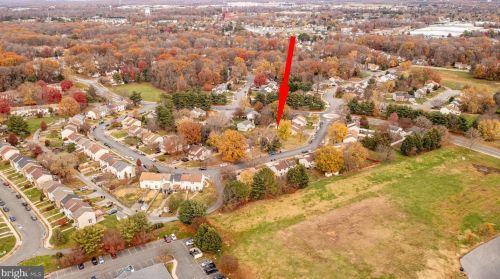 215 Grn Blade Dr, Dover DE  19904-2643 exterior