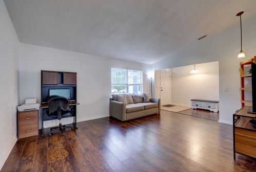 1011 Alexandria Ave, Fort Pierce FL 34953-3401 exterior