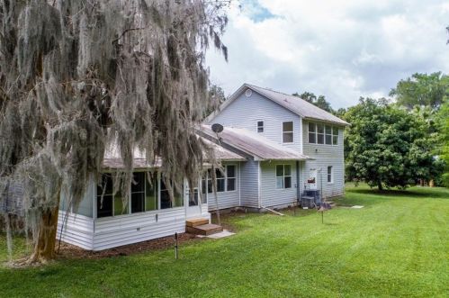 12115 Canal St, Tavares, FL 32778-4508