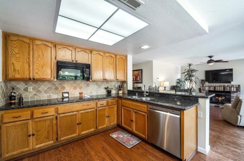 17092 Tassajara Cir, Morgan Hill CA  95037-7016 exterior