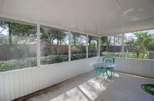 5939 Windwood Dr, Lakeland FL  33813-4805 exterior