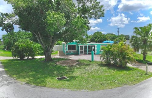 30 Abaco St, Lehigh Acres, FL 33936-7111