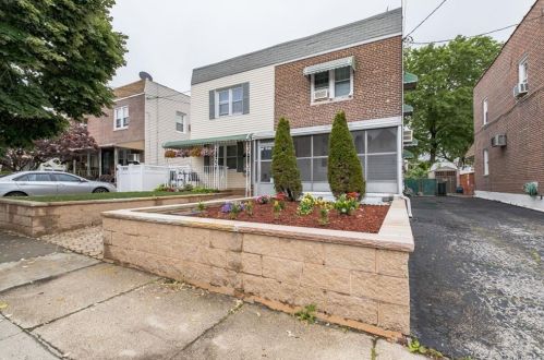2559 Woodhull Ave, Bronx, NY 10469-6140