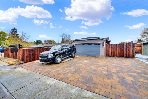 1250 Danfield Way, Vacaville CA  95687-5622 exterior