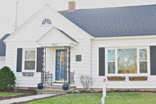 950 Newbury St, Ripon WI  54971-1731 exterior