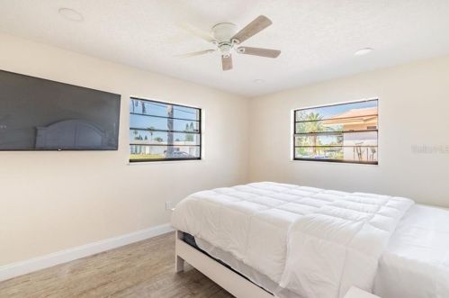 3955 Floramar Ter, New Port Richey FL 34652-3118 exterior