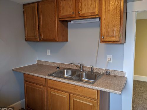 870 Cook Ave, Saint Paul MN 55106-3216 exterior