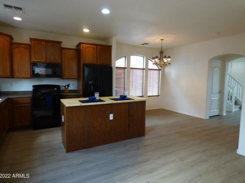 1808 Dunbar Dr, Phoenix AZ  85042-5799 exterior