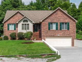 302 Mingo Dr, Loudon, TN 37774-2933