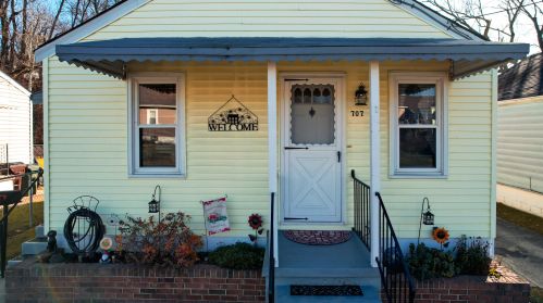 707 Adela Ave, Covington, KY 41016-1322
