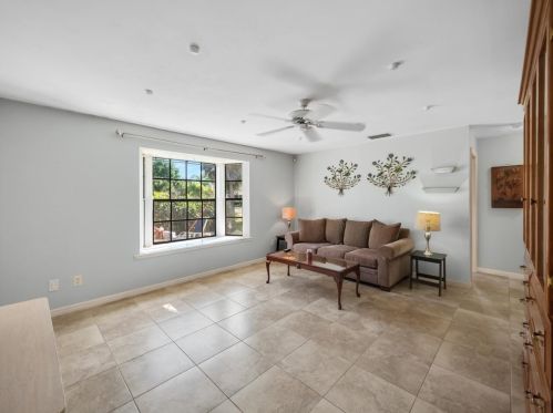 545 11 Ave, Vero Beach FL 32960-3707 exterior