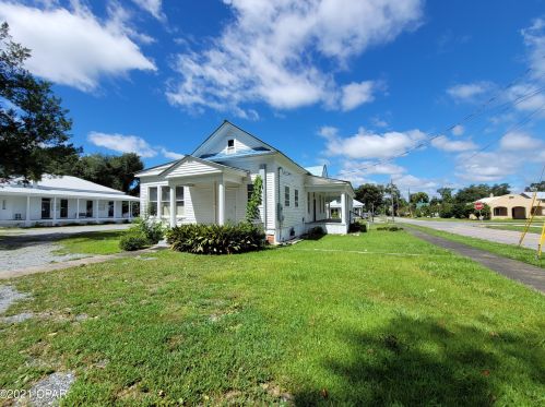 2932 Jefferson St, Marianna FL  32446-3448 exterior