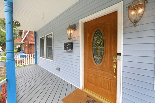 57 Wayne Ave, Airmont NY  10901-4617 exterior