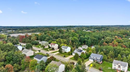4085 Valleyvue Dr, Gibsonia, PA 15044-9565
