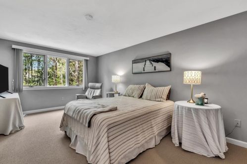 51 Portside Dr, Mashpee MA 02649-2851 exterior