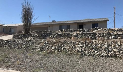 2130 Charing Cross Dr, Lake Havasu City, AZ 86404-1911