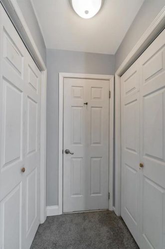 5 Fort Lee Ct, Easton PA  18040-1042 exterior