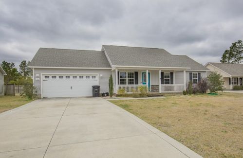 106 Rosemary Ave, Hubert, NC 28539-3988
