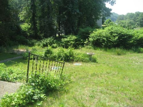 24 Kendall Rd, Norwich, CT 06351-3009