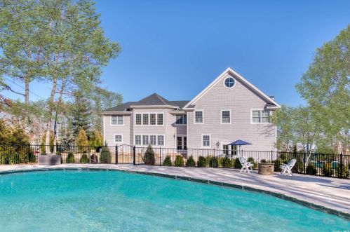 4800 Nassau Point Rd, Nassau Point, NY 11935-1637