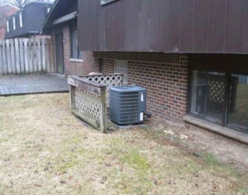2162 Garrick Dr, Pittsburgh, PA 15235-5033