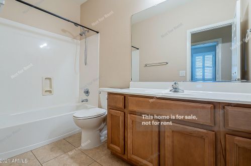 1377 Chestnut Ln, Gilbert AZ  85298-6844 exterior