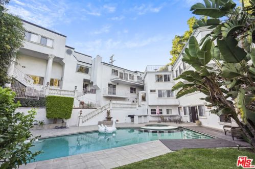 3511 Berry Dr, North Hollywood CA  91604-3862 exterior