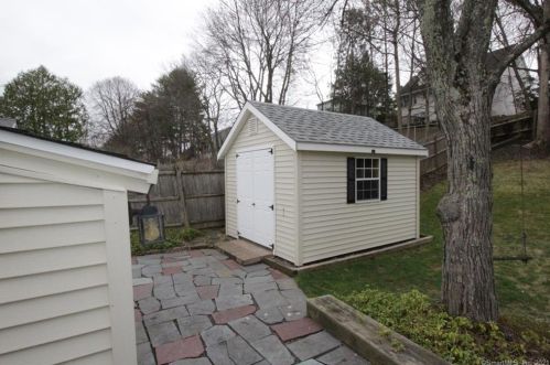 209 Commonwealth Ave, New Britain CT 06053-2402 exterior