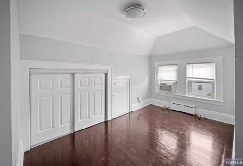 7024 Durham Ave, North Bergen NJ  07047-3964 exterior