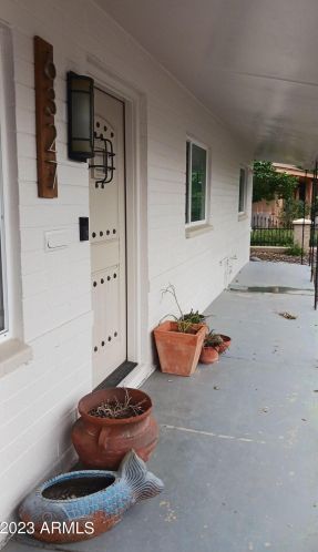 6327 20th Ave, Phoenix AZ  85015-1502 exterior