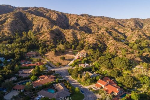 1022 Oak Canyon Ln, Glendora CA  91741-2256 exterior