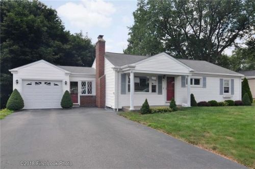 57 Valley View Dr, Cumberland, RI 02864-2037