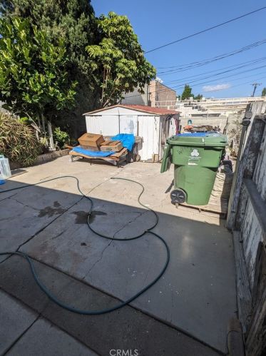 6704 Balboa Ave, Van Nuys CA  91406-4181 exterior