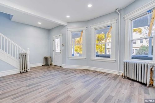 21 Ruth St, Irvington NJ  07111-2526 exterior
