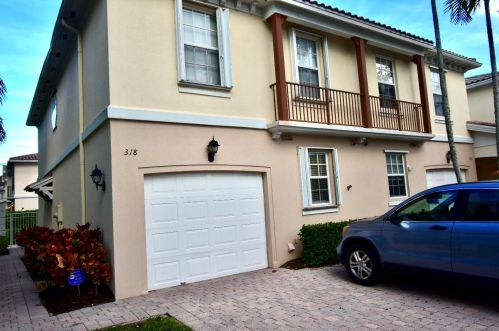318 Salinas Dr, West Palm Beach, FL 33410-4307