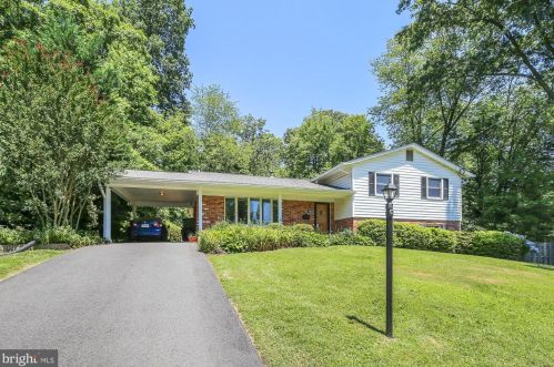 3402 Frenora Ct, Falls Church, VA 22042-4011