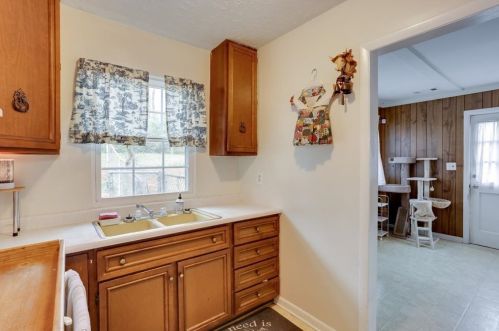 664 Glenmore Ave, North Augusta SC  29841-2428 exterior