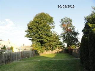 142 Walnut St, Nutley, NJ 07110-2851