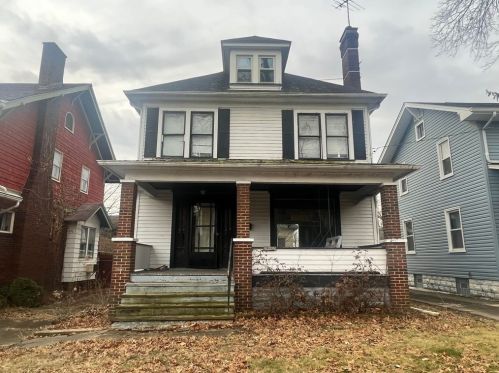 304 Winter Ave, New Castle, PA 16101-2350