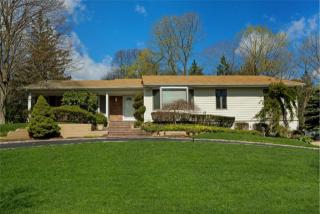 21 Rawlings Dr, Huntington Station, NY 11747-4010