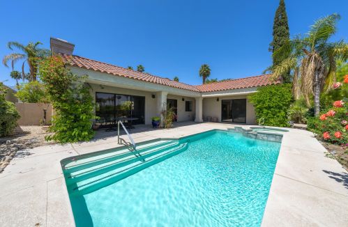 10111 Lakeview Dr, Rancho Mirage CA  92270-1474 exterior