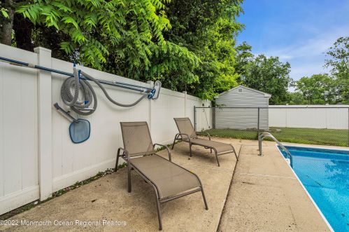 10 Trinity Pl, Jackson Twp NJ  08527-1822 exterior